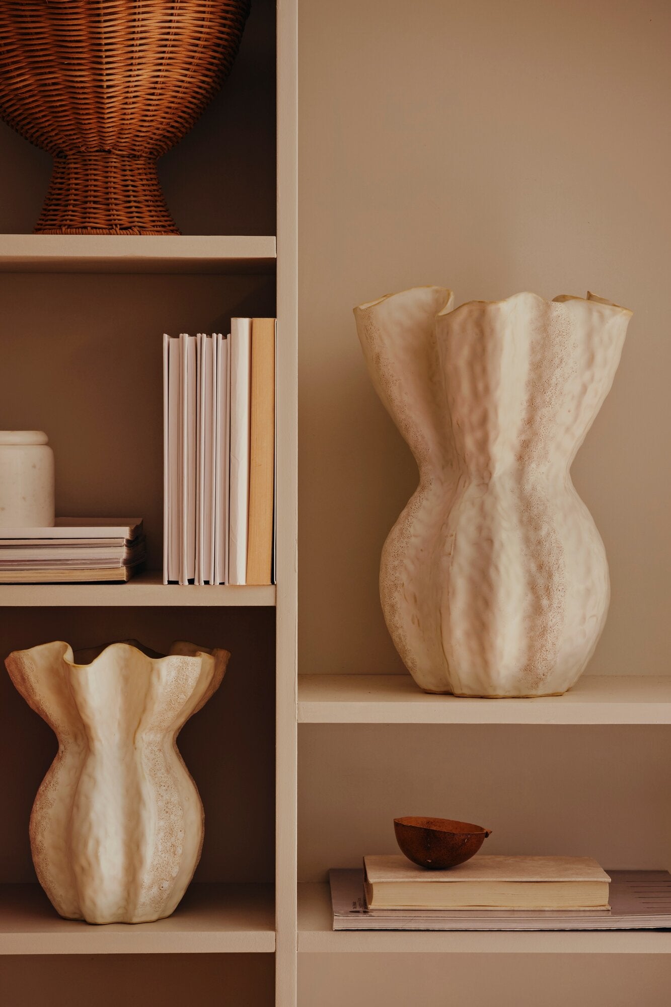 Cori Vase, L - Cream